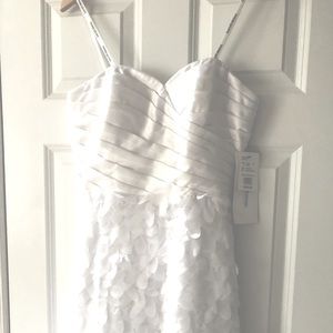 BRAND NEW DAVIDS BRIDAL WEDDING DRESS SIZE 8
